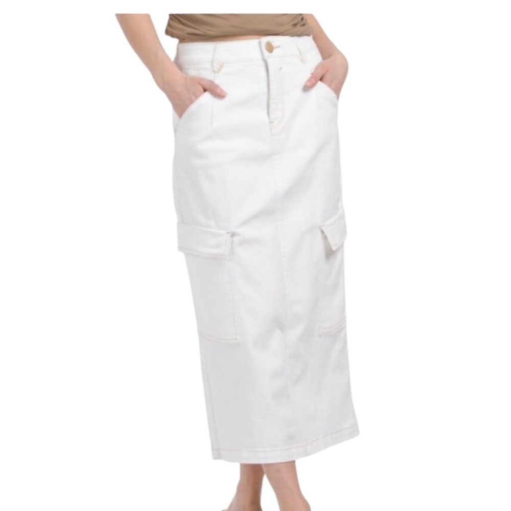 Democracy White Long Cargo pocket Skirt